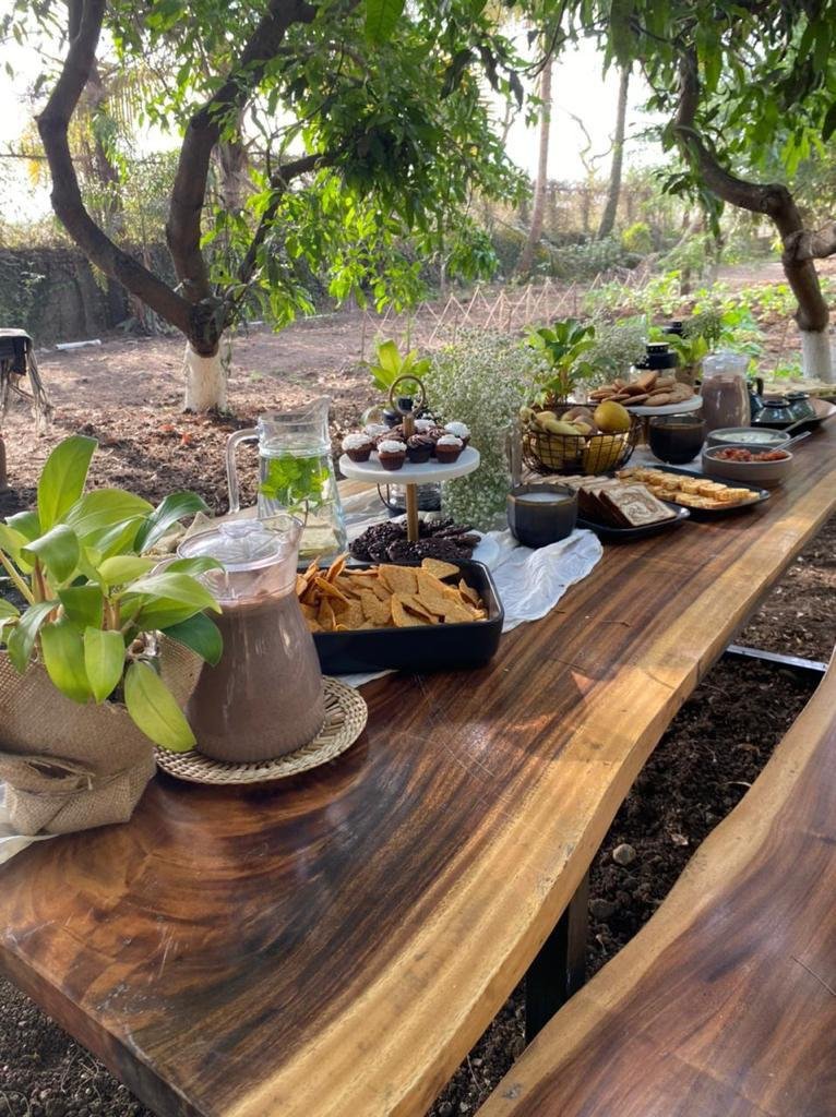 Live counter service team for evening event